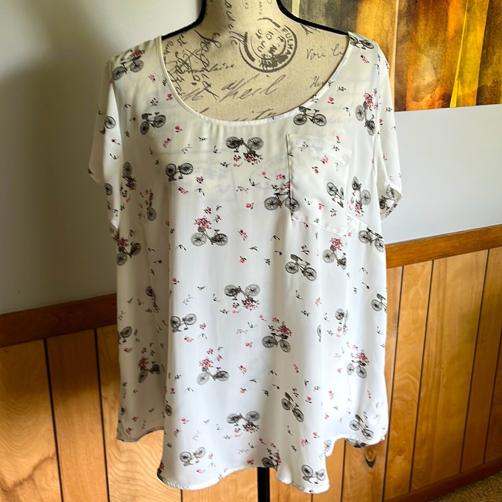 Torrid printed blouse
